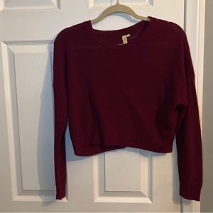 Burgundy long sleeve crop top